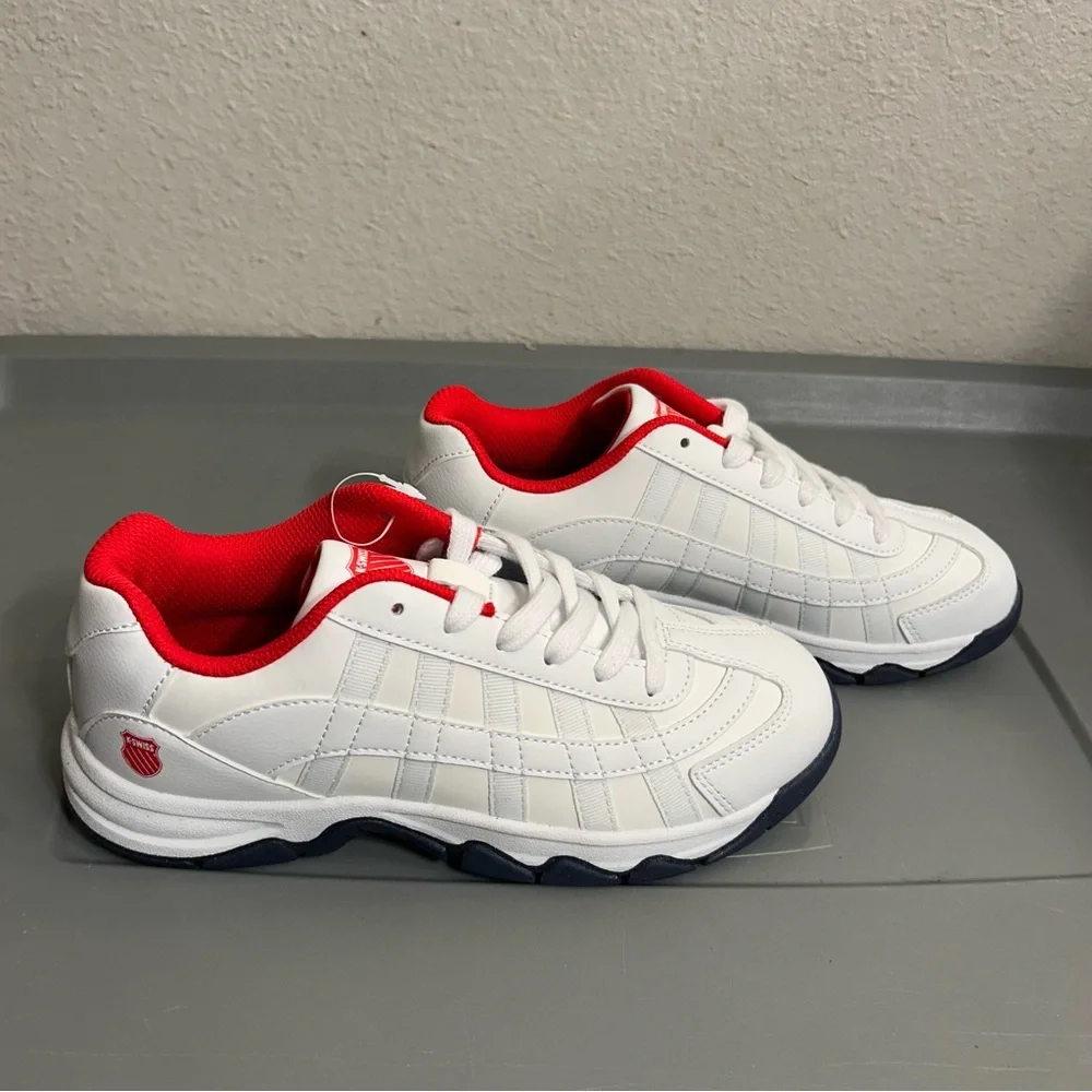 K-Swiss White and Red Sneakers Sleek Design
